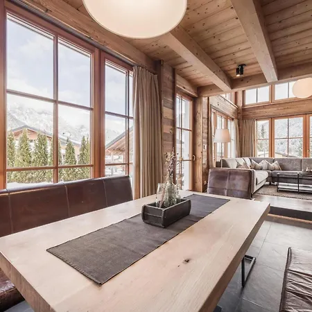 شاليه Modern In The Willow Roof *